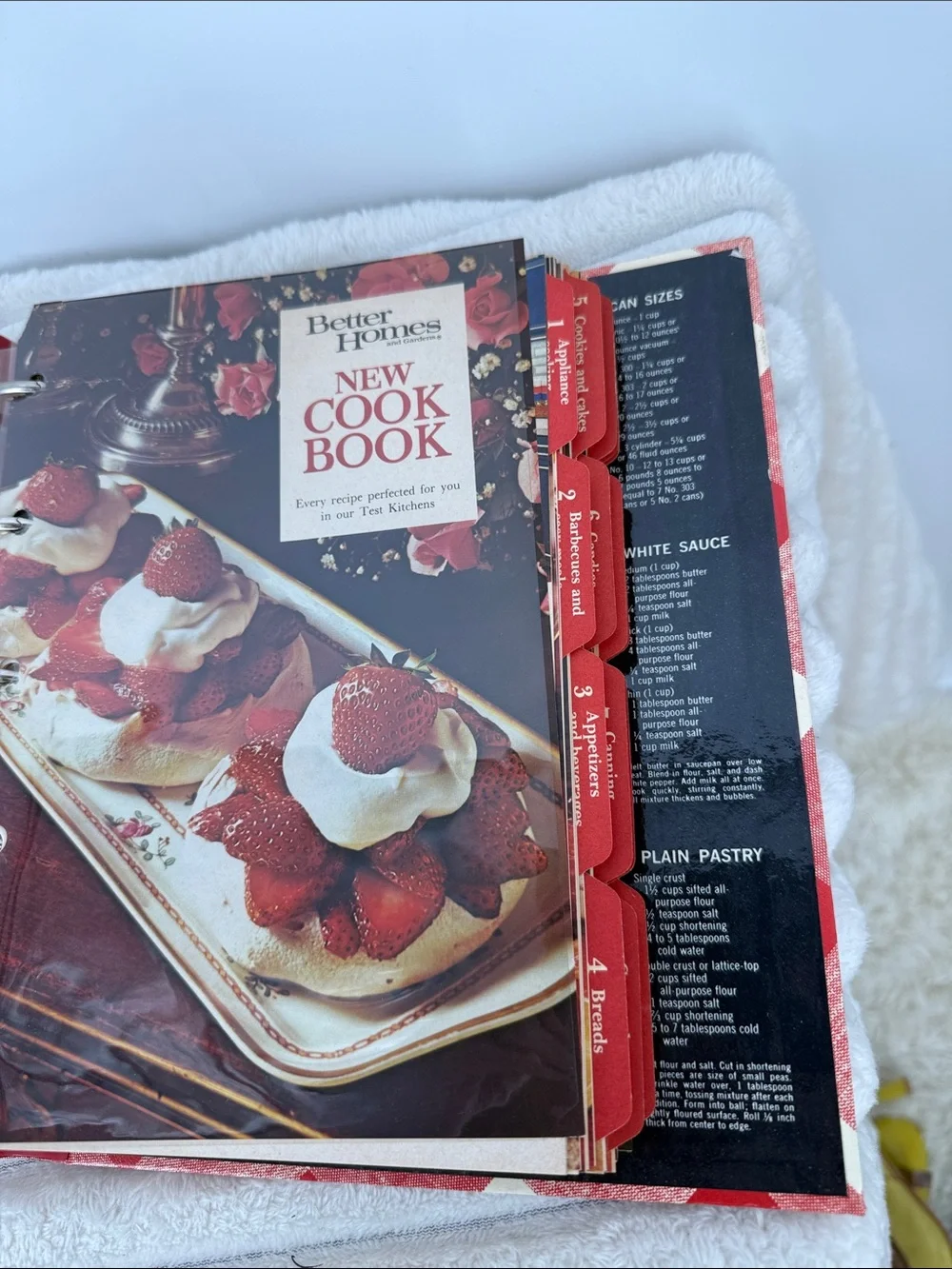 Vintage (1976) Better Homes and Gardens Cook Book